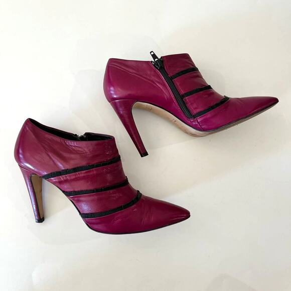 Tibi New York Heeled Bootie Size 7.5 Fuschia Pink Purple Black Ruffle - Picture 2 of 13